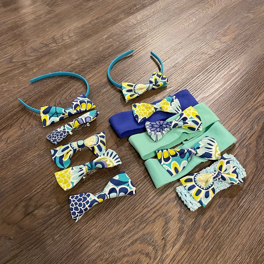 🎀5 for $20 Handmade Floral hair bows